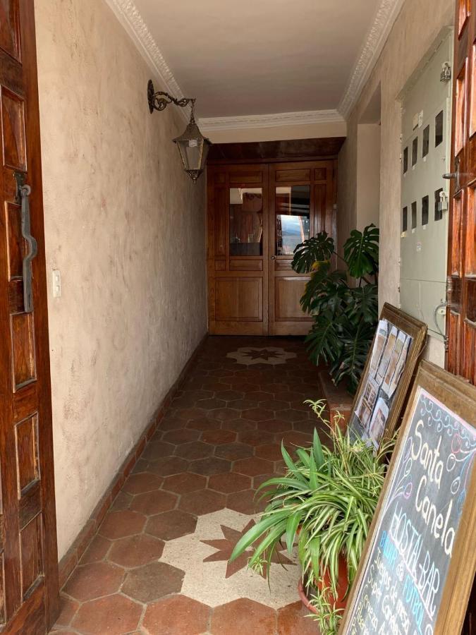 Hostel Santa Canela Cuenca Exterior photo
